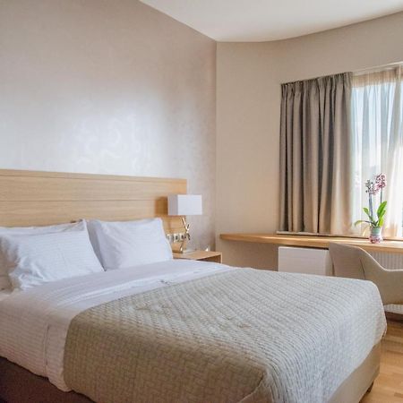 คิง ลอดจ์ - ลักชัวรี แอคคอมมอเดชั่น Hotel เอเธนส์ ภายนอก รูปภาพ