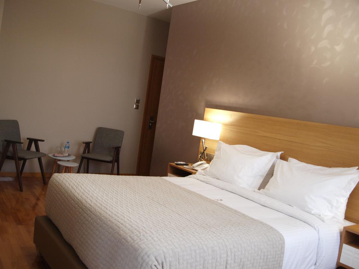 คิง ลอดจ์ - ลักชัวรี แอคคอมมอเดชั่น Hotel เอเธนส์ ภายนอก รูปภาพ