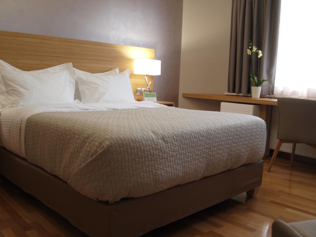 คิง ลอดจ์ - ลักชัวรี แอคคอมมอเดชั่น Hotel เอเธนส์ ภายนอก รูปภาพ