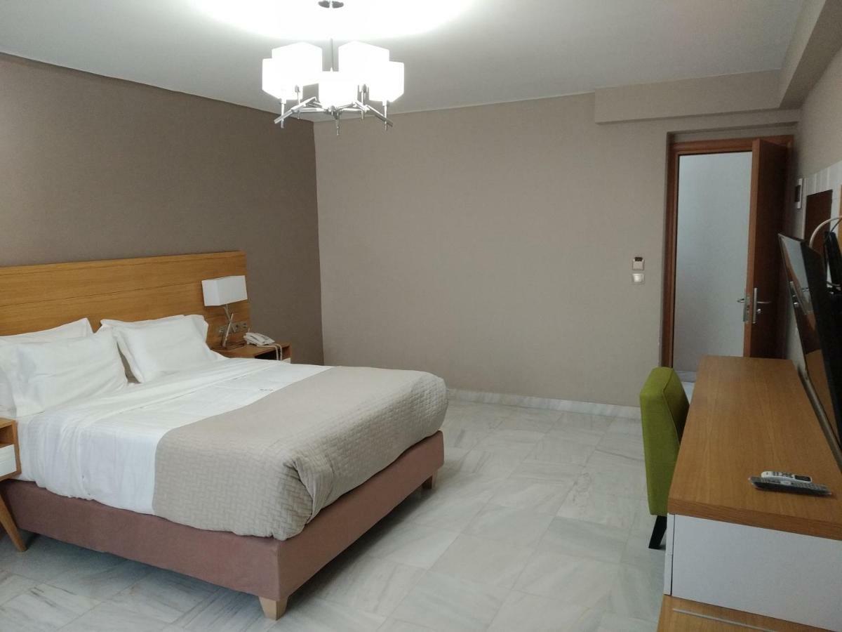 คิง ลอดจ์ - ลักชัวรี แอคคอมมอเดชั่น Hotel เอเธนส์ ภายนอก รูปภาพ